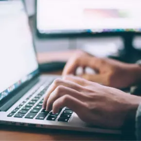 Hands on computer