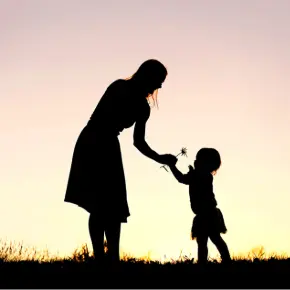 Mom & Daughter silhouette
