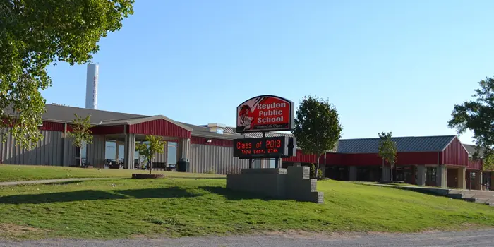 Front of Reydon Public School