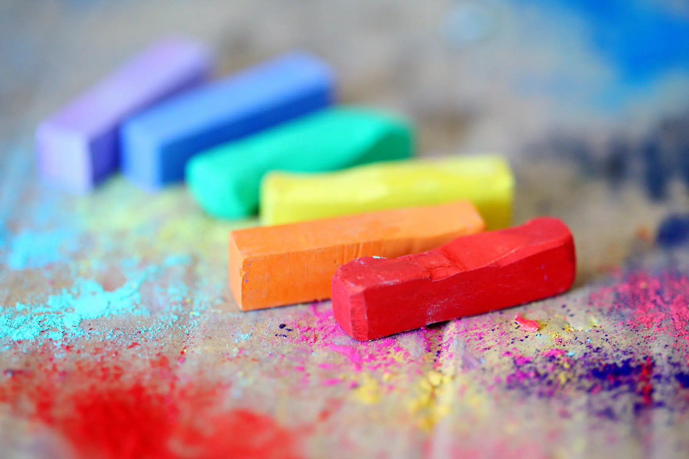 Chalk Pieces