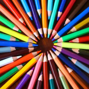Color pencils in a circle