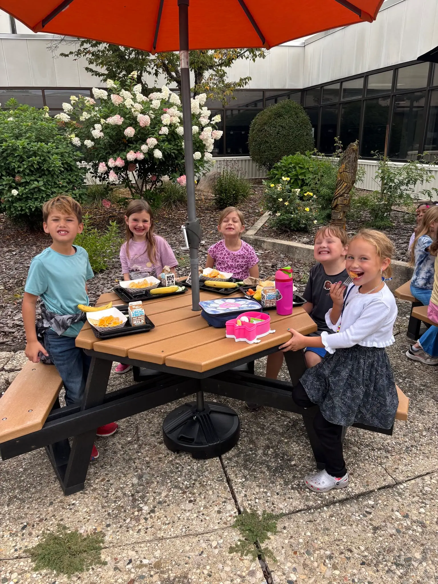 Students enjoying lunch service