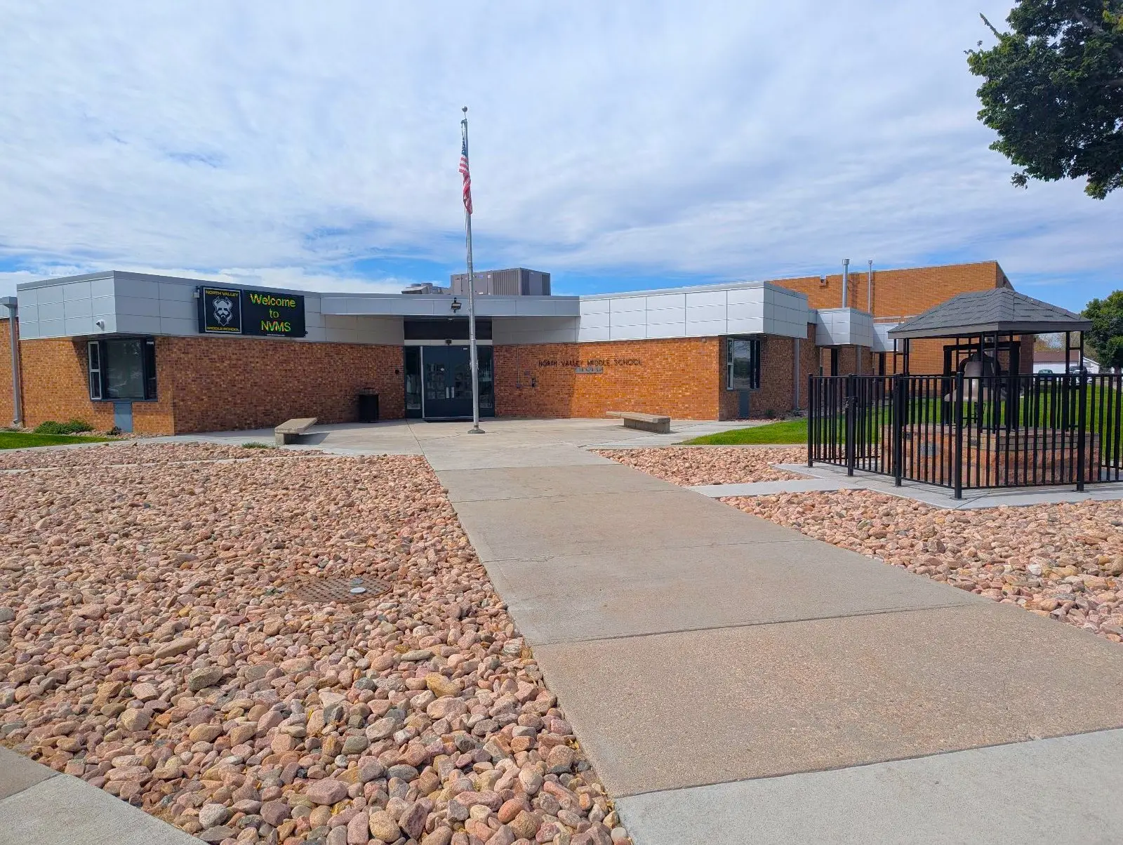 Front entrance of Valley Middle School 